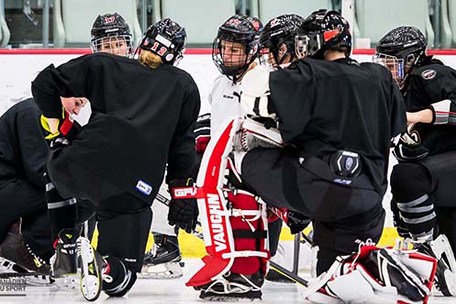 Canadian Women Eyeing Hockey Gold