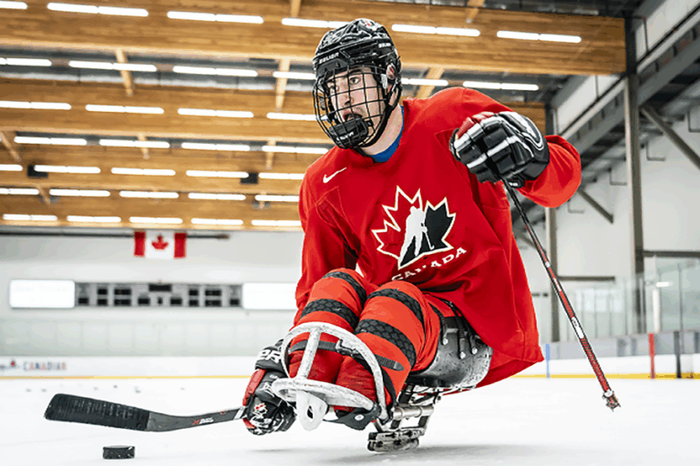Une collaboration nationale permet d’obtenir une subvention de 860 000 $ pour améliorer l’accès aux équipements pour les para-athlètes canadiens